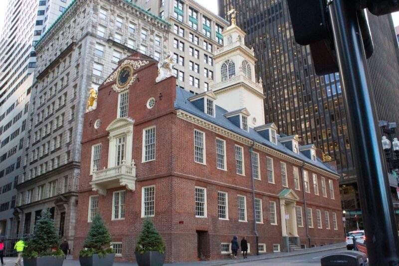 Boston: City History and Highlights Audio App Walking Tour - An Introduction to the Boston: City History and Highlights Audio App Walking Tour