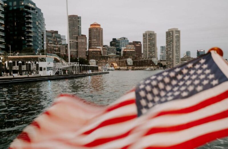Boston: Harbor and Charles River Architecture Boat Tour - FAQ