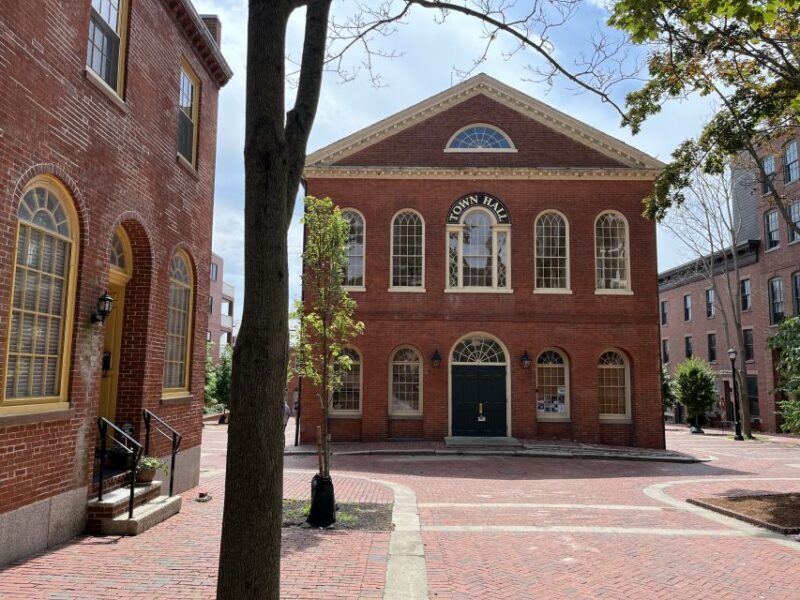 Boston: Salem by Boat  Witch Trials & Walking Tour - Modern Salem: Pop Culture and Fun