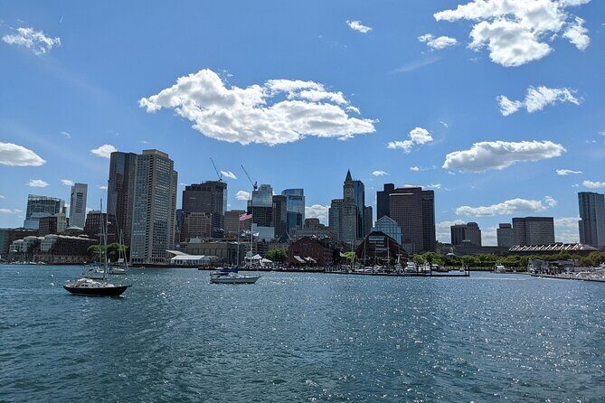 Boston Scavenger Hunt Walking Tour and Game - Key Points