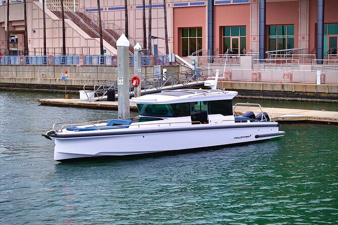 Bradenton Luxury Private Charter Rental: Boat Rental with Captain - Key Points