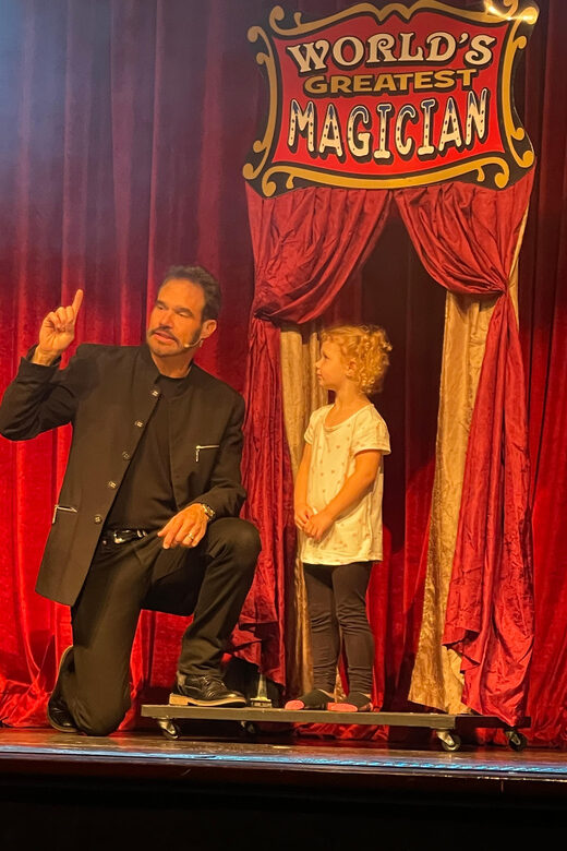 Branson: Cabaret Comedy Magic Dinner Show - Key Points