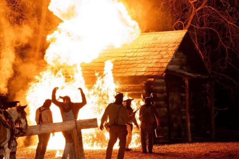 Branson: Chuckwagon Dinner Show and Outdoor Drama - An Up-Close Look at the Experience