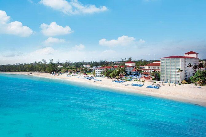 Breezes Resort Day Pass - Key Points