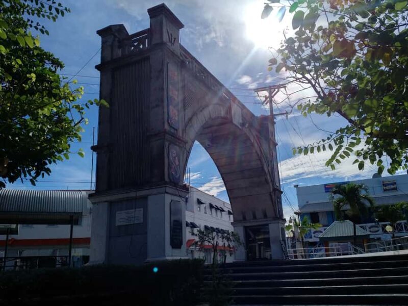 Bridgetown: A Guided Walking Tour of The History of a City - The Guides and the Experience