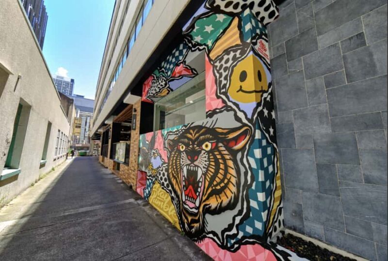 Brisbane: International Street Art Walking Tour - The Experience from a Travelers Perspective