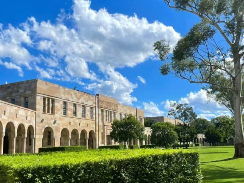 Brisbane: University of Queensland Guided Walking Tour - An Introduction to the University of Queensland Tour