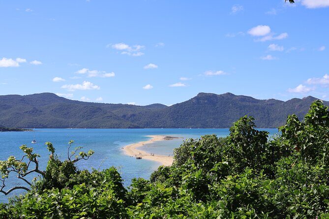 British Defender 3D2N Whitsunday Snorkelling Sailing Adventure - What Sets This Tour Apart?
