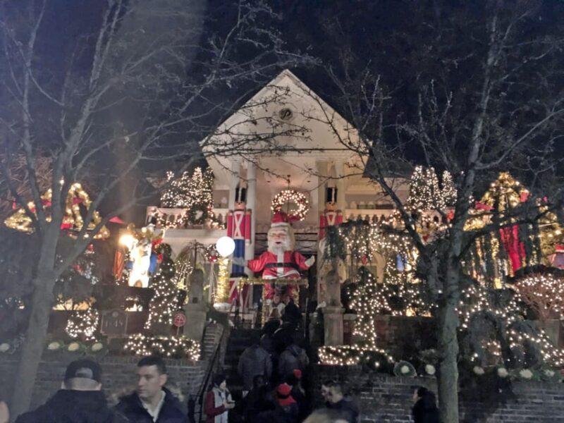 Brooklyn: Dyker Heights Christmas Walking Tour - The Practical Aspects