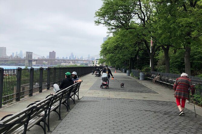 Brooklyn Heights: A Self-Guided Tour from the Promenade to Truman Capote's house - Who Will Love This Tour?
