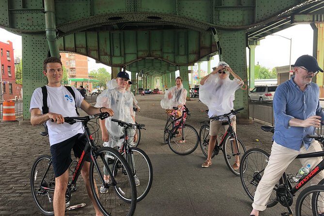 Brooklyn Neighborhoods Small-Group Bike Tour - The Guide and Group Size