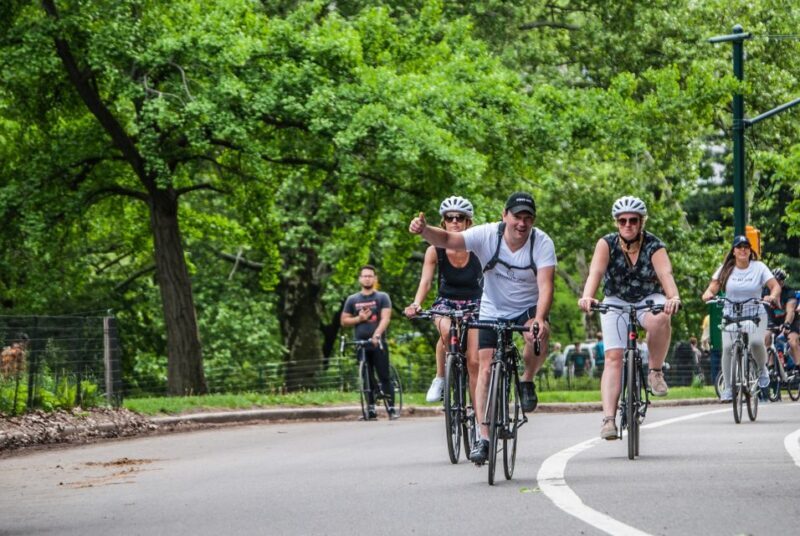 Brooklyn: Sightseeing Bike Tour with Local Guide - Exploring Brooklyn by Bike: An In-Depth Look at the Sightseeing Tour with a Local Guide