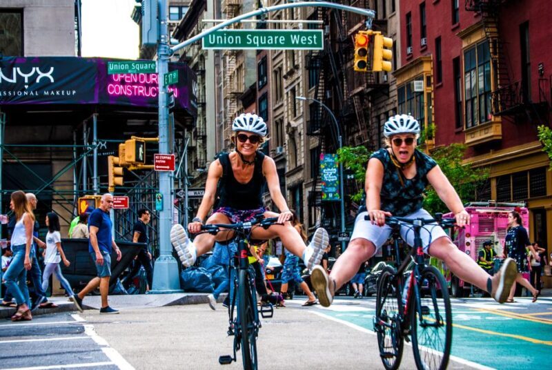 Brooklyn: Sightseeing Bike Tour with Local Guide - What to Expect During the Tour