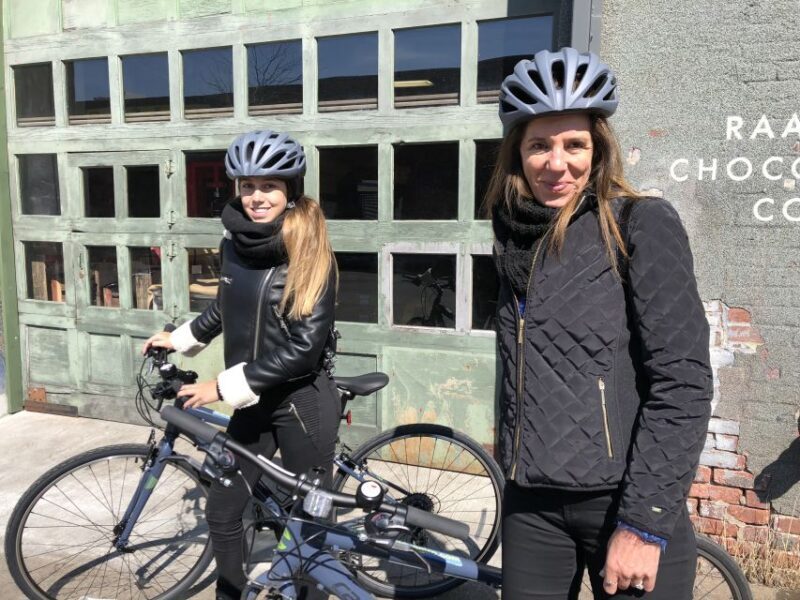 Brooklyn: Sightseeing Bike Tour with Local Guide - Who Will Enjoy This Tour?