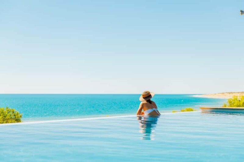Broome: Edgar Ranges, Eco Beach & Lunch Helicopter tour - The Sum Up
