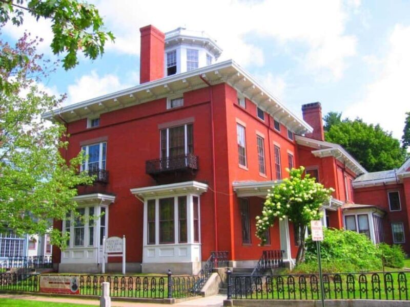 Brunswick: Skolfield-Whittier House Guided Tour - A Closer Look at the Tour Experience