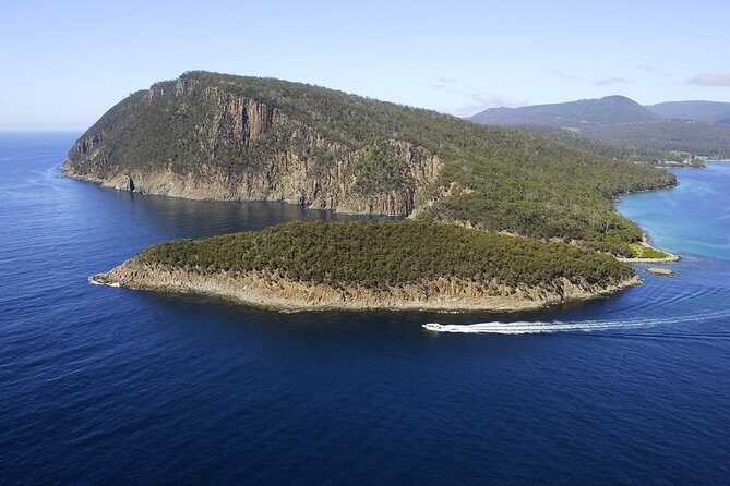 Bruny Island Wilderness Cruise from Adventure Bay, Bruny Island - What’s Included and How it Works