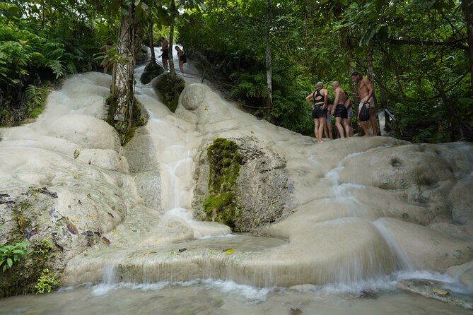 Bua Tong Sticky Waterfall-Nam Phu Chet Si Hotel Van Transfer - Value and Price Analysis