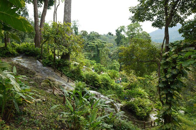 Bua Tong Sticky Waterfall-Nam Phu Chet Si Hotel Van Transfer - Frequently Asked Questions