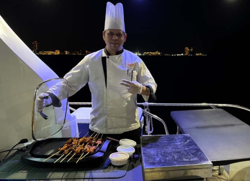 Burj Al Arab: 2-Hour Yacht Tour with BBQ Dinner - FAQ