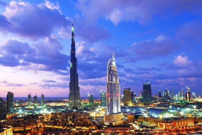 Burj Khalifa: At the Top Level 124 Sunrise with Morning Treats at The Café - A Closer Look at the Experience