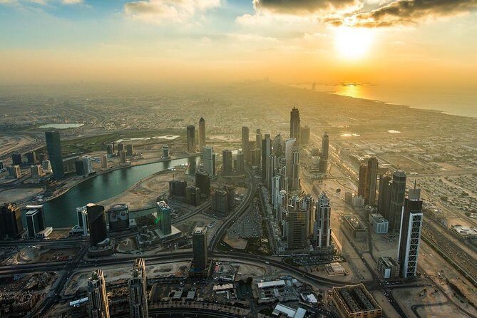 Burj Khalifa, Dubai Aquarium & UWZ with Penguin Cove Entry Ticket - Unpacking the Experience: What to Expect