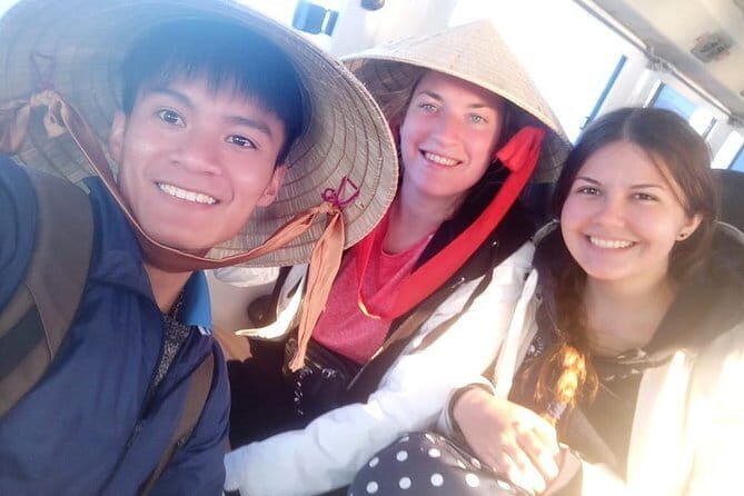 Bus Cat Ba island to Ha Noi - Transportation Quality: Comfort and Connectivity