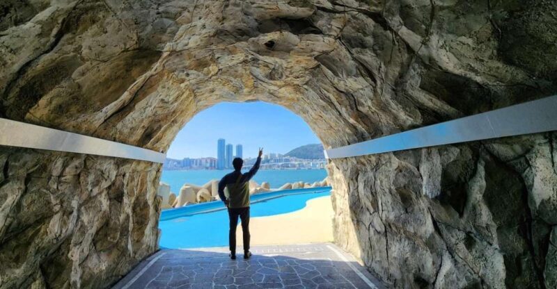 Busan: Bongnaesan Hiking Tour with Local Lunch - Who Will Love This Experience?