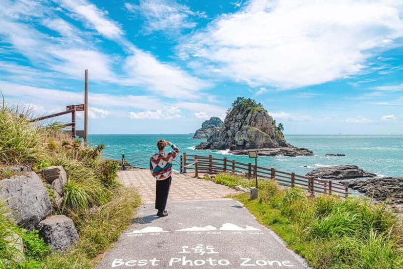 Busan: Coastal Wonders & Cultural Gems Tour opt. Sky Capsule - The Full Experience of the Busan Coastal & Cultural Tour