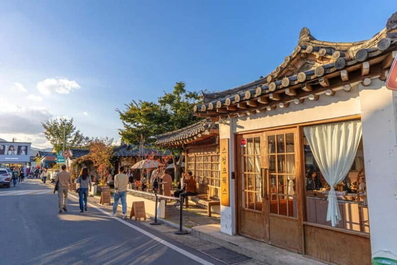 Busan: Winter Healing Park and (Gyeongju/Daegu) One Day Tour - Daegu Route: Urban Charm and Winter Landscapes