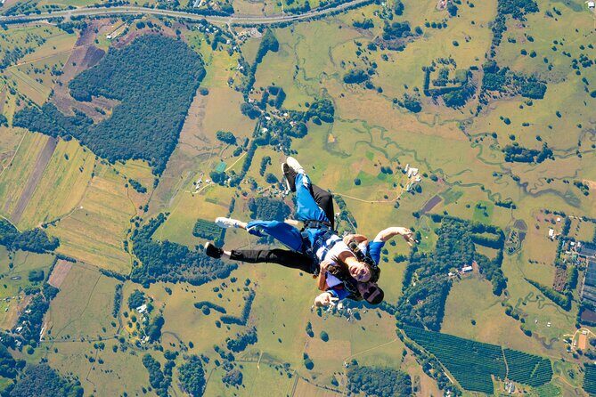 Byron Bay: Tandem Skydive Experience - An Authentic Look at the Skydiving Experience over Byron Bay