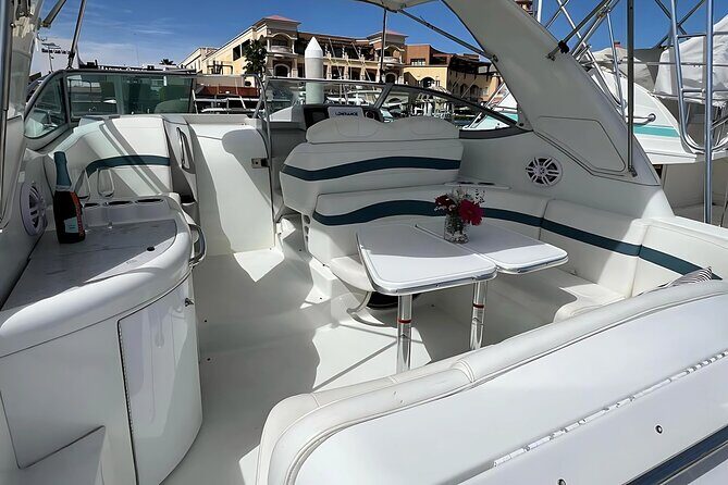Cabo San Lucas 34ft Private Yacht with Drinks Included - FAQs