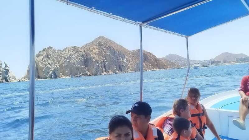 Cabo San Lucas: boat tour around the peninsula and stay at the beach - Who Will Love This Tour?