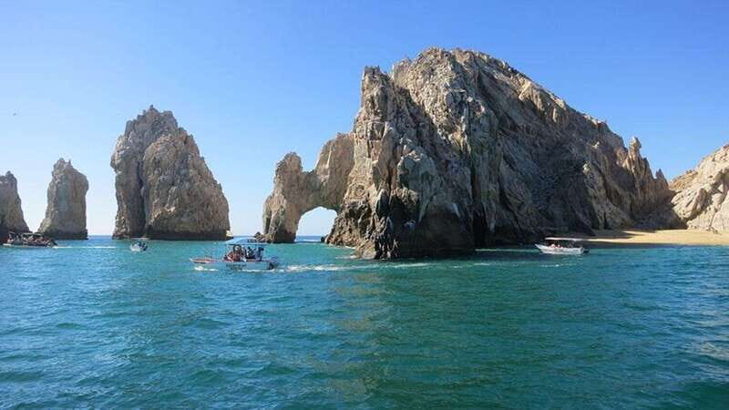 Cabo San Lucas: glass-bottom boat ride to "End of the Earth" - Review Highlights and Authentic Perspectives