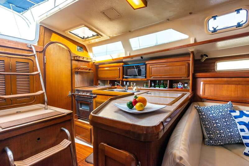 Cabo San Lucas: Private 38-Foot Sailing Boat - Key Points