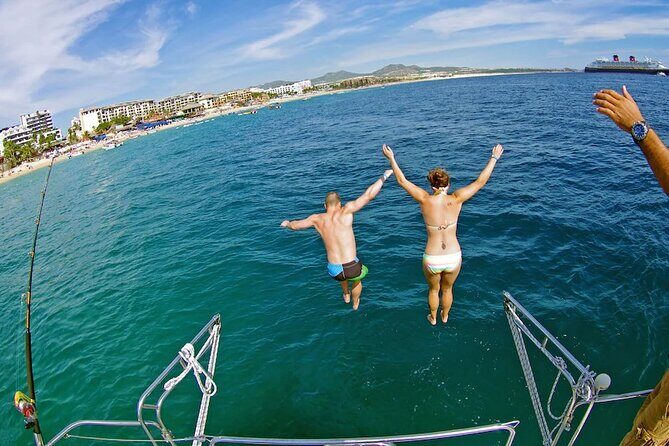 Cabo Snorkeling and Sailboat Tour with Lunch and Open Bar - FAQs