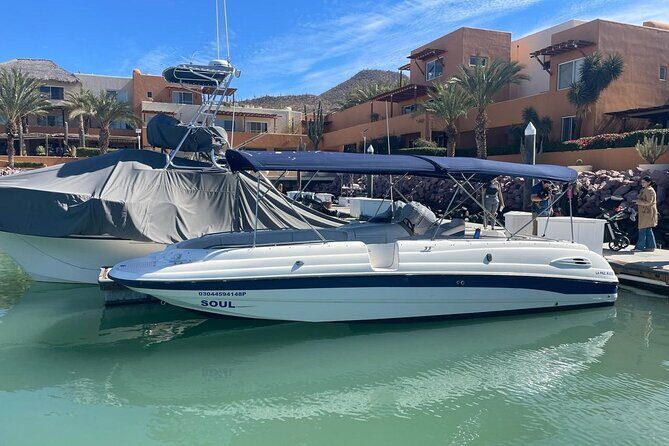 Cabo Yacht Tour to Lovers or Pelícano Beach + Beach Time - What’s Included and What to Bring