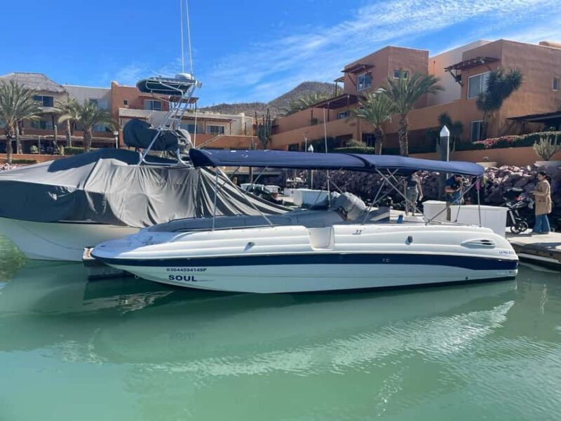 Cabo Yacht Tour to Lovers or Pelícano Beach + Beach Time - Key Points