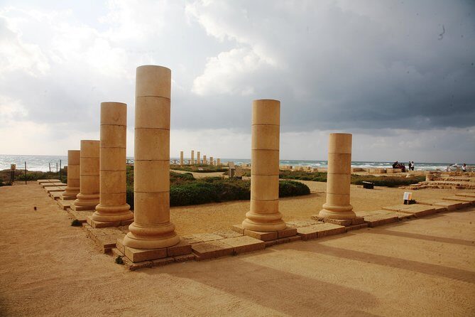 Caesarea and Haifa Private Tour from Tel Aviv - Haifa: A City on the Slopes of Mount Carmel