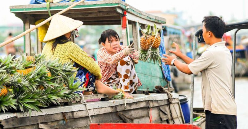 'Cai Rang' Floating Market 2-Day Tour With Biking & Boating - The Floating Market: A Morning Spectacle