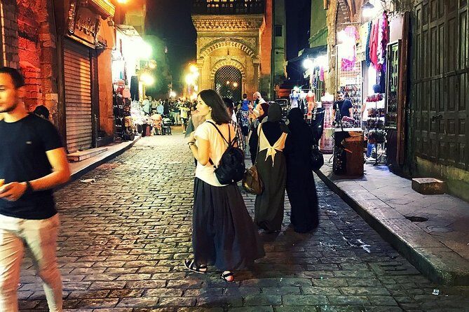 Cairo: Female-Guided Pyramids, Bazaar, and Museum Tour - FAQ
