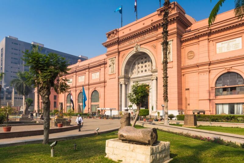 Cairo: Female-Guided Pyramids, Bazaar, and Museum Tour - Who Will Love This Tour?