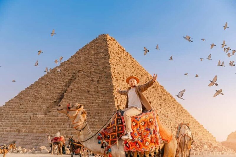 Cairo: Giza Pyramids, sphinx and National Museum with Lunch - Key Points