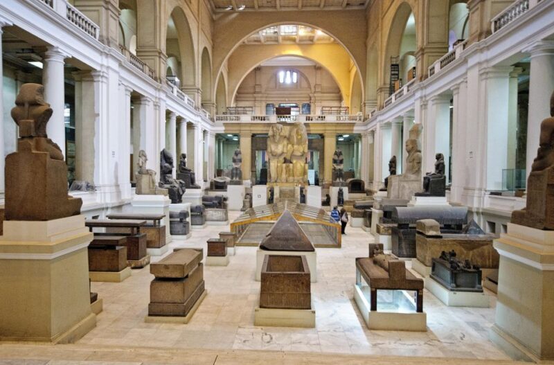 Cairo: Great Pyramids of Giza and Egyptian Museum Tour - Authentic Experiences and Local Flavor