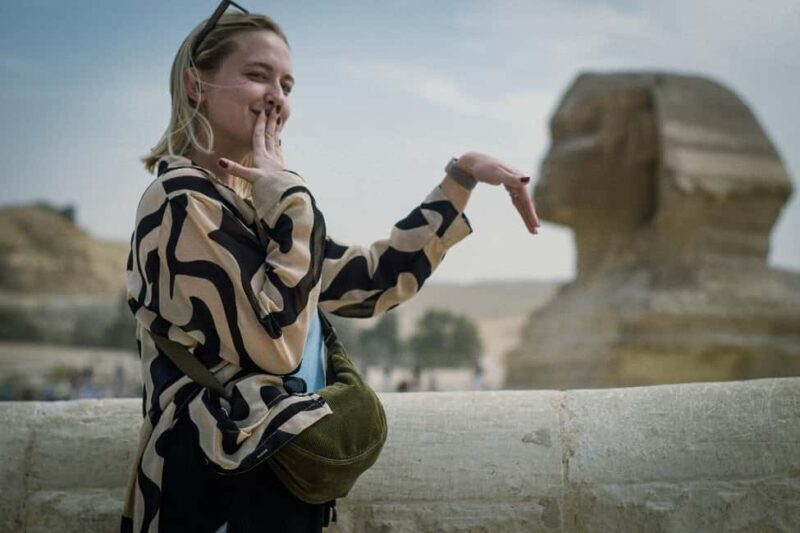 Cairo Ladies' Tour: Pyramids, Museum, Female Guide & Camel - An Authentic Day in Cairo Focused on Comfort and Culture
