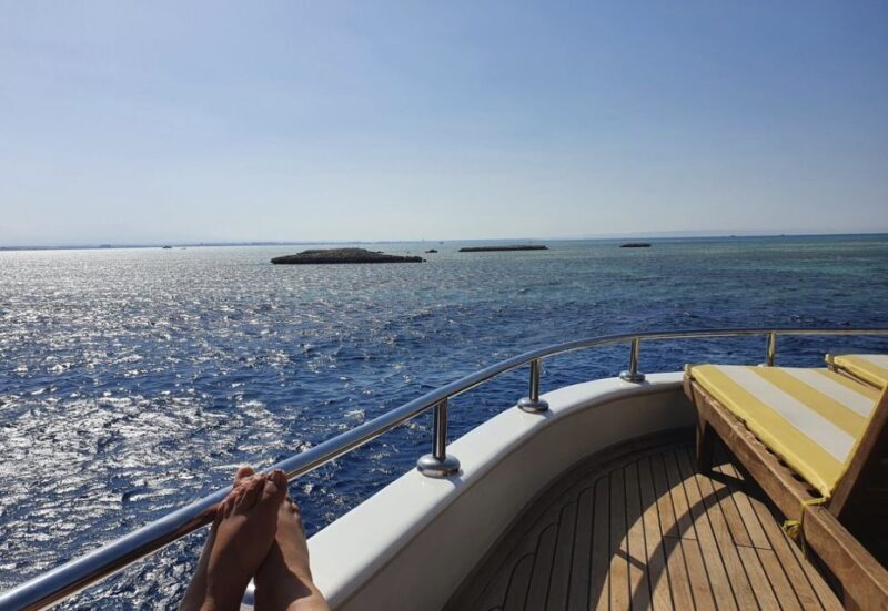 Cairo: Luxury Snorkeling Cruise & lunch with optional pickup - FAQs