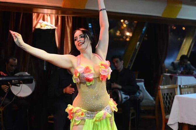 Cairo Night Dinner With Belly Dancer Show With Pickup & Drop Off - The Experience: An Evening on the Nile