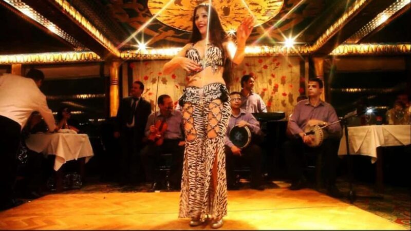 Cairo: Nile Maxim Luxurious Dinner Cruise with Dance Show - Who Would Love This Experience?