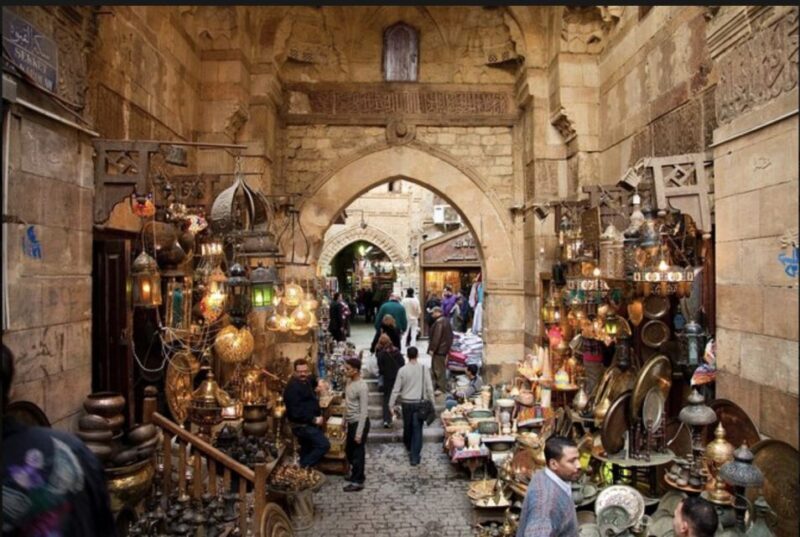 Cairo: Private Giza Pyramids, Egyptian Museum, & Bazaar Tour - Food and Rest Breaks