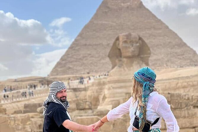 Cairo Private layover tour Giza pyramids,sphinx&Nile Felucca Boat - Exploring the Giza Pyramids and Sphinx